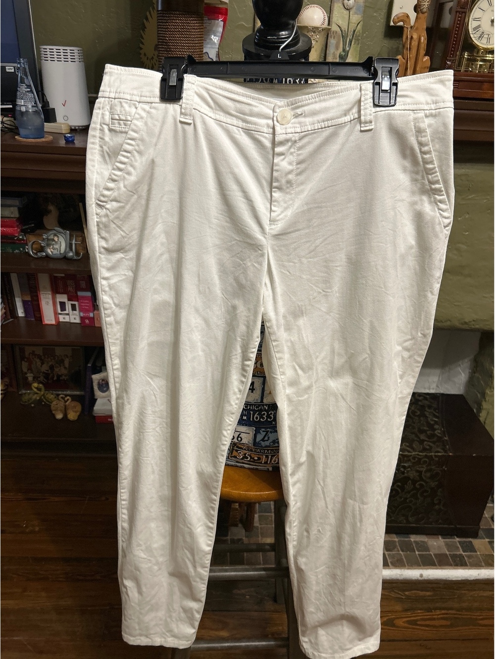 Liz Claiborne Women's White Casual Pants Size 14